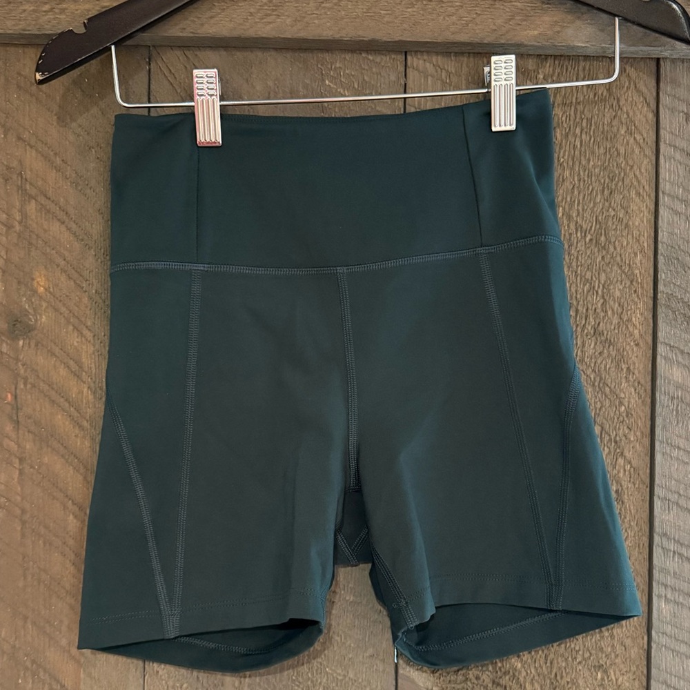 Girlfriend Collective Bikeshort